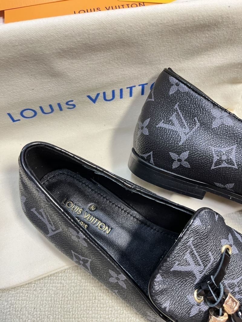 Louis Vuitton Low Shoes